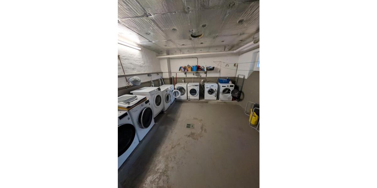 Dachgeschoßwohnung Bochum Querenburg - 3 Zimmer, 68 m&sup2;, 680&euro; | Angebot:26003605