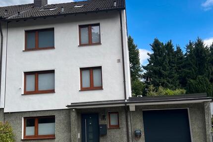 Haus Mülheim an der Ruhr Mellinghofen - 8 Zimmer, 248 m&sup2;, 695.000&euro; | Angebot:26407630