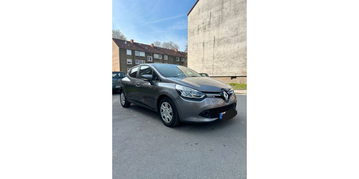 Renault Clio 176.300 km 4.250 &euro; marl 45772