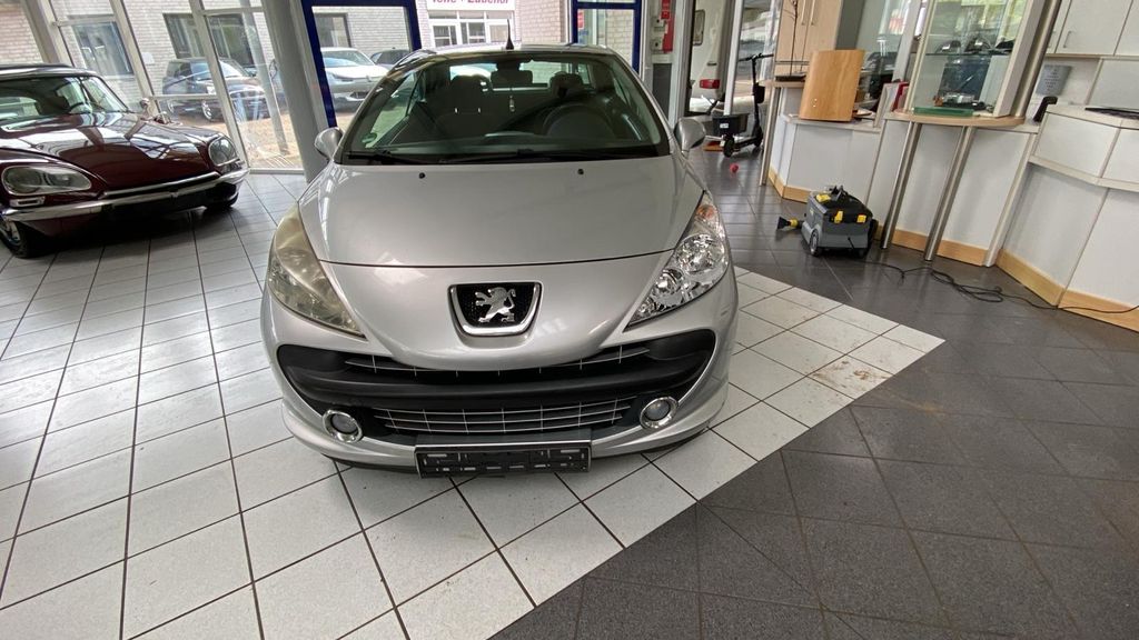 Peugeot 207 106.700 km 4.200 &euro; Gelsenkirchen 45892