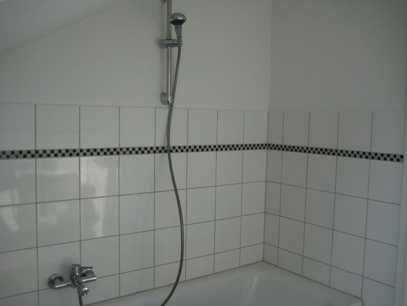 Provisionsfrei* Mehrfamilienhaus, 4 WE in Top Lage, EG 93 qm mit Garten u. Garage frei