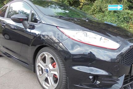 Ford Fiesta 107.000 km 9.950 € Recklinghausen 45659