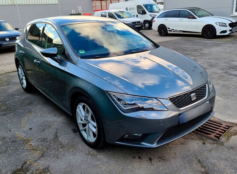 Seat Leon 149.000 km 8.000 € Hattingen 45527