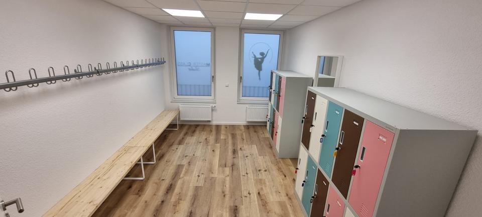 150qm² Praxis- oder Bürofläche zimmer