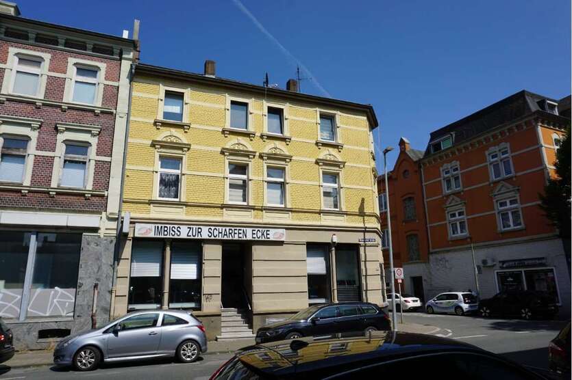 Haus zum Kaufen in Gelsenkirchen 359.950 € 325 m² 15 zimmer