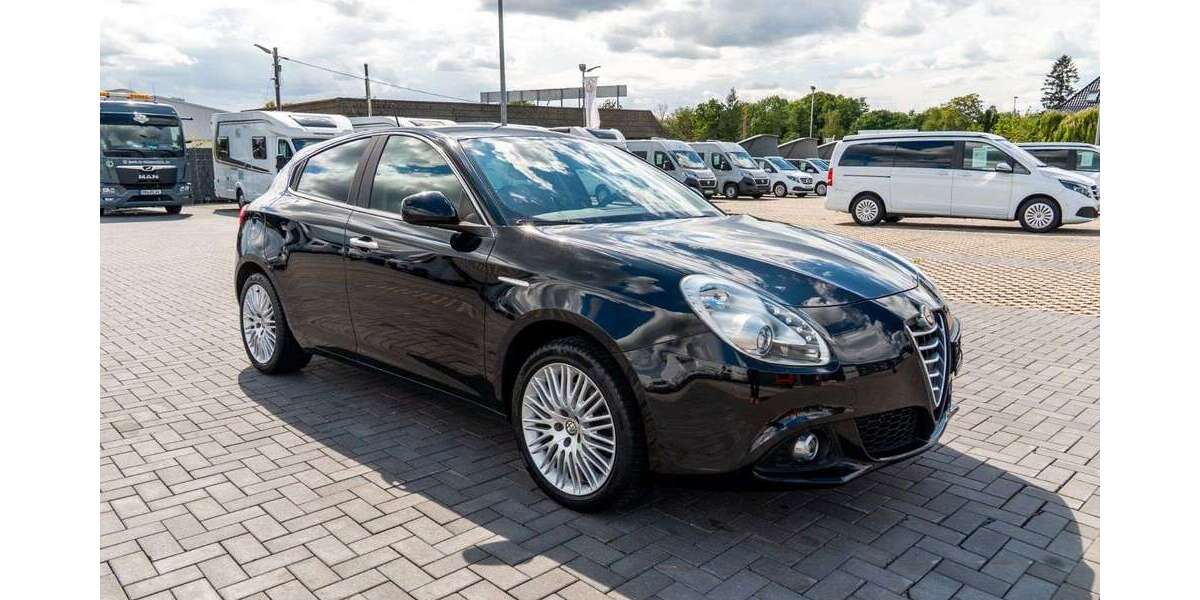 Alfa Romeo Giulietta 91.074 km 8.450 &euro; Mülheim an der Ruhr 45481