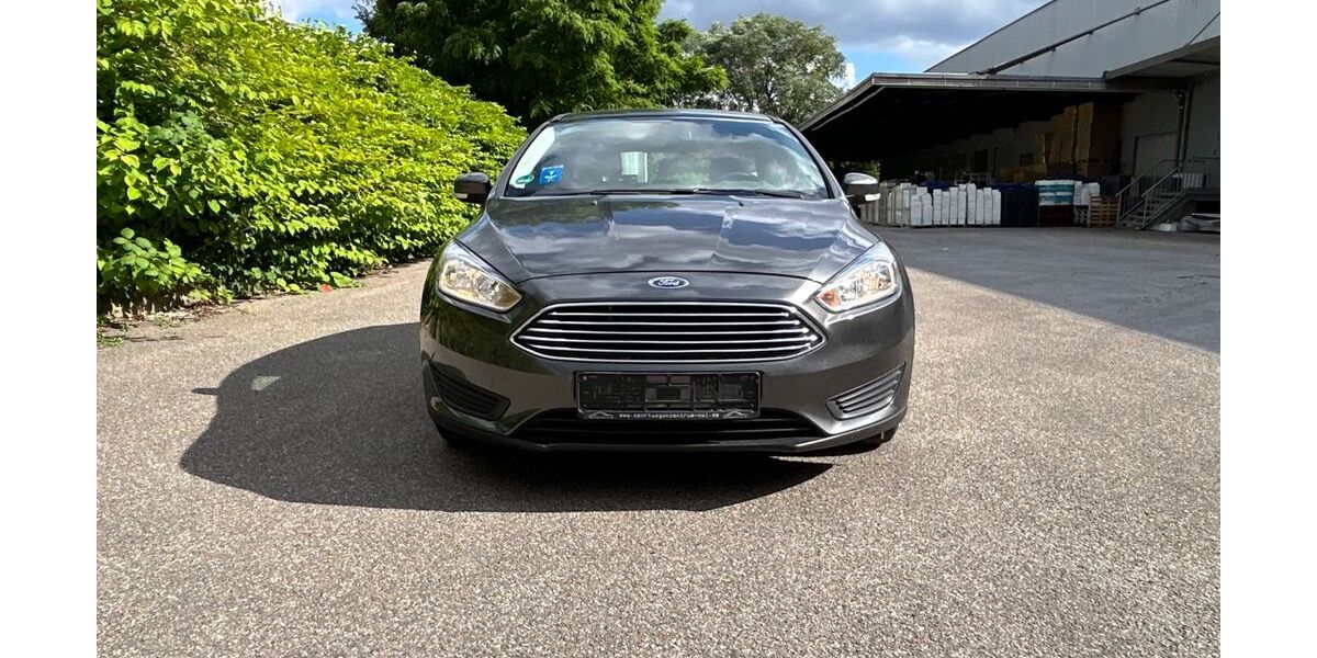 Ford Focus 98.000 km 6.800 &euro; Essen 45326