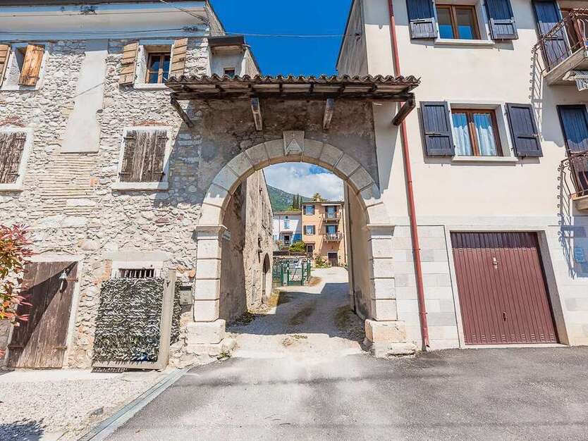 Wohnung zum Kaufen in Caprino Veronese 165.000 € 100 m²