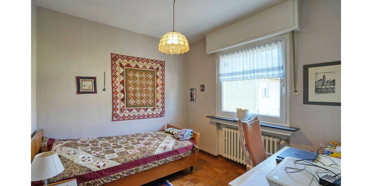 Doppelhaushälfte Bochum Wattenscheid - 6 Zimmer, 131 m&sup2;, 195.000&euro; | Angebot:25836496