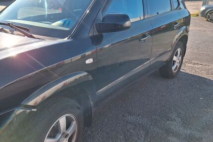 Hyundai TUCSON 190.000 km 1.750 &euro; Recklinghausen 45661