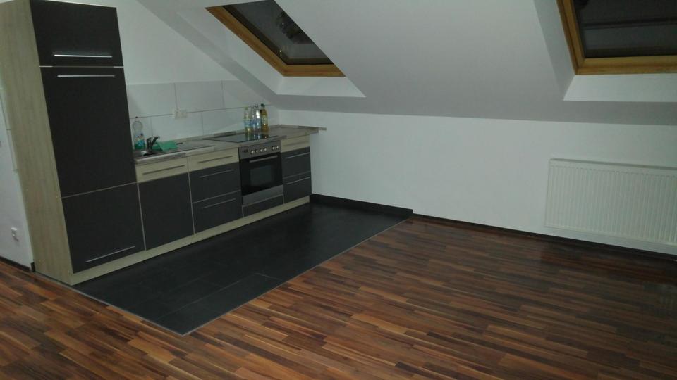 Dachgeschoßwohnung Bottrop - 1 Zimmer, 60 m&sup2;, 500&euro; | Angebot:24513772