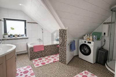 CHARMANT MIT VIEL PLATZ UND LICHT - Maisonettenwohnung Oberhausen | Angebot:27067922