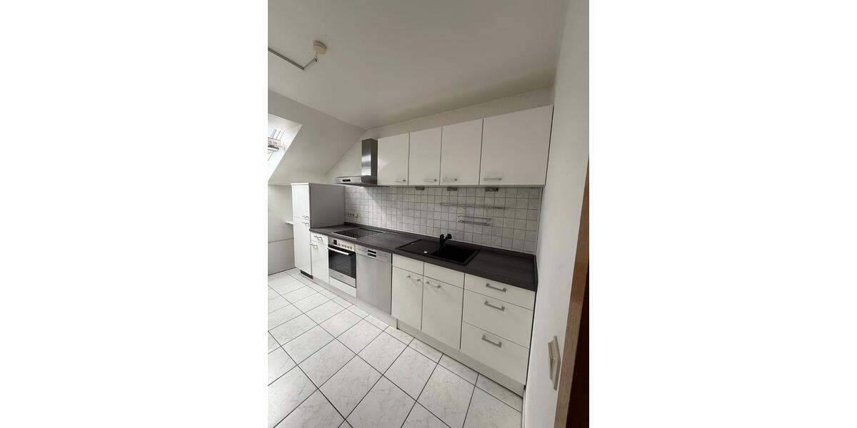 Dachgeschoßwohnung Castrop-Rauxel Deinighausen - 2.5 Zimmer, 68 m&sup2;, 490&euro; | Angebot:27595409