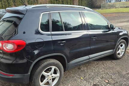 VW Tiguan 249.999 km 4.699 &euro; Herne 44628