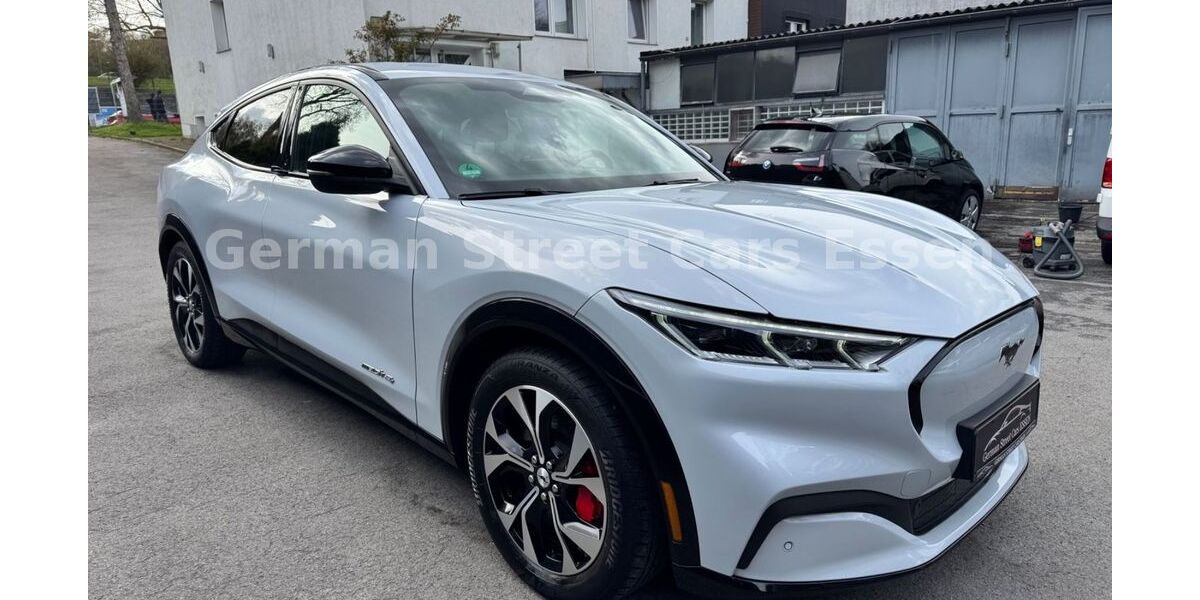 Ford Mustang Mach-E 60.000 km 26.950 &euro; Essen 45141