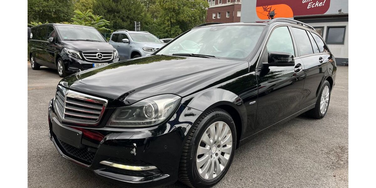 Mercedes-Benz C 250 318.919 km 4.900 &euro; Oberhausen 46045