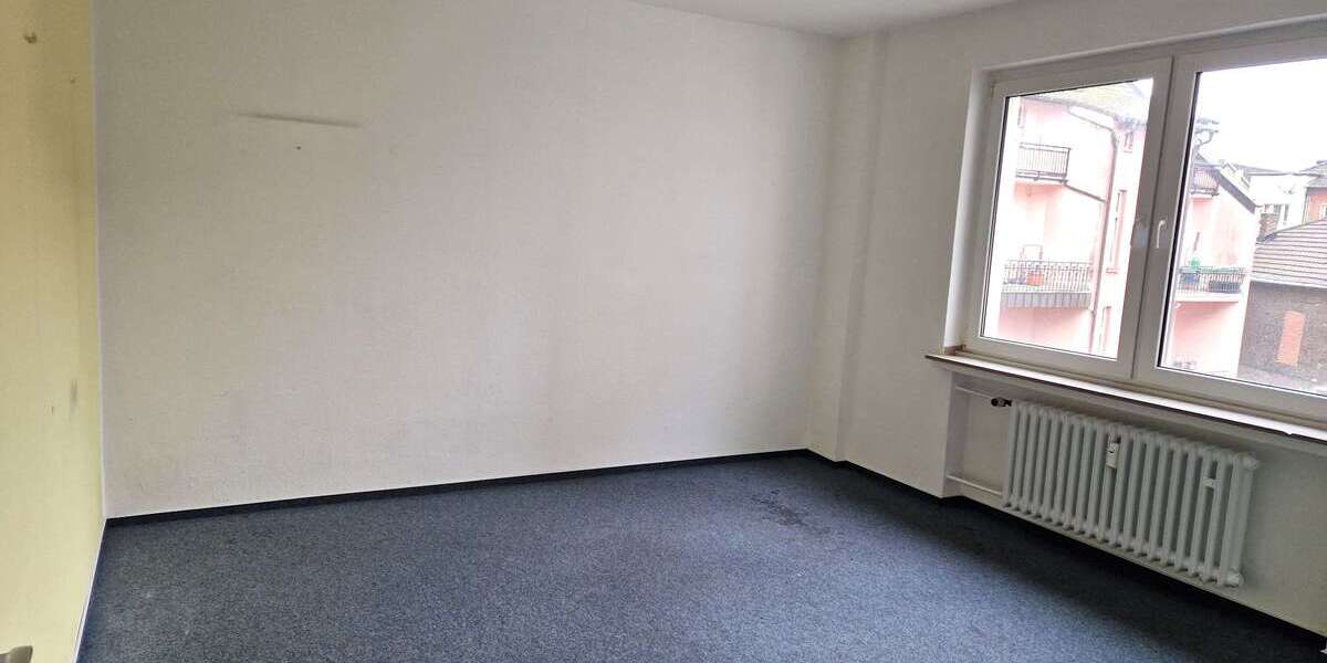 Büro in Oberhausen 500 € 82 m² - Gewerbeobjekt Oberhausen Schwarze Heide | Angebot:26904411