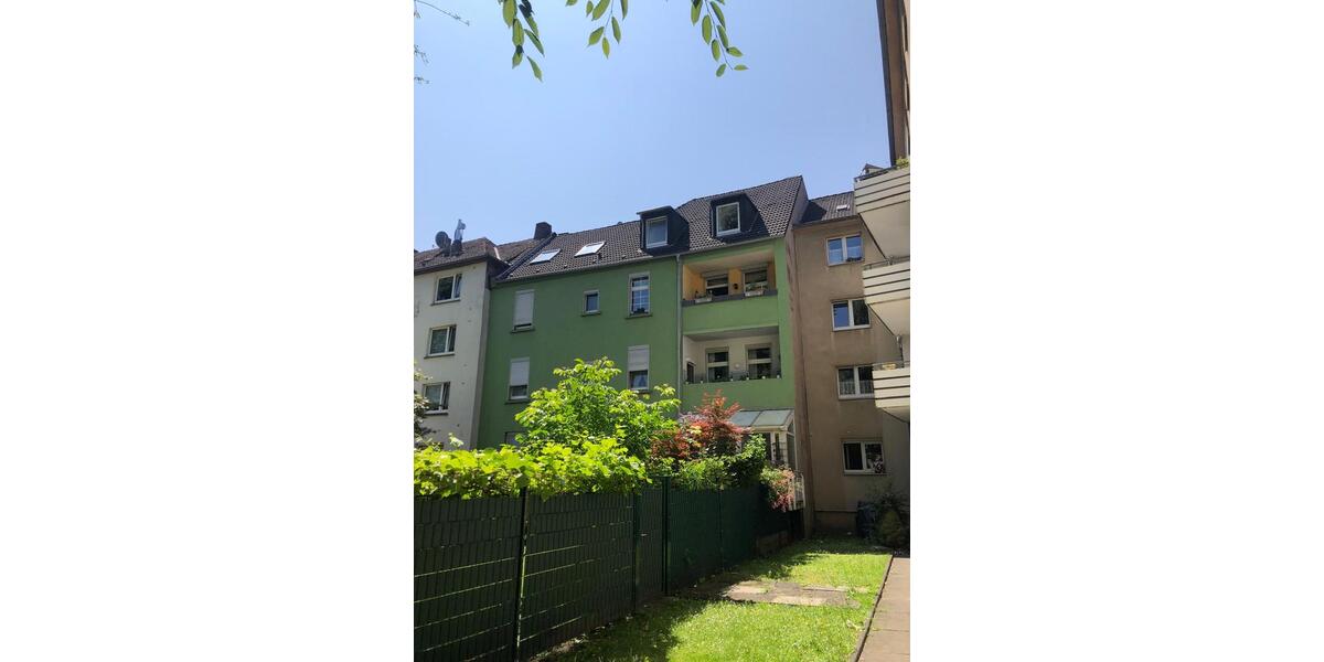 Dachgeschoßwohnung Gelsenkirchen Gelsenkirchen-Mitte - 4 Zimmer, 110 m&sup2;, 129.000&euro; | Angebot:26199069