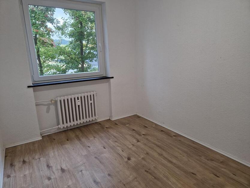 Toll geschnittene 4-Zimmer-Wohnung im Grünen zimmer