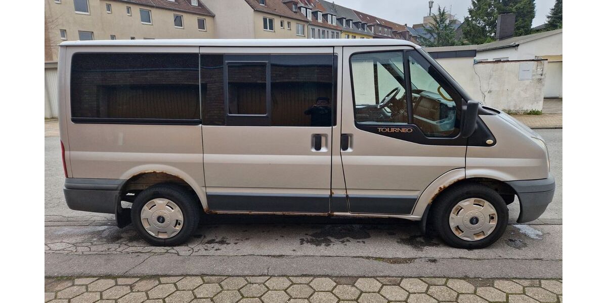Ford Transit 210.000 km 9.987 &euro; Gelsenkirchen 45881