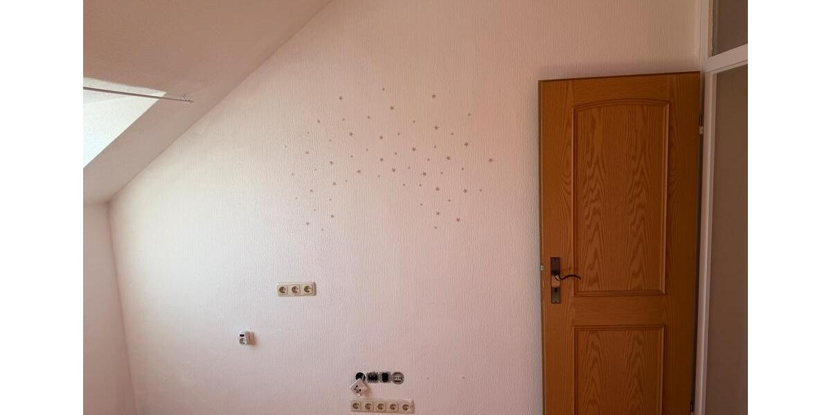 Dachgeschoßwohnung Dortmund Huckarde - 3 Zimmer, 82 m&sup2;, 195.000&euro; | Angebot:27075726