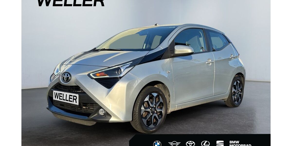 Toyota Aygo (X) 17.500 km 10.970 &euro; Dortmund 44143