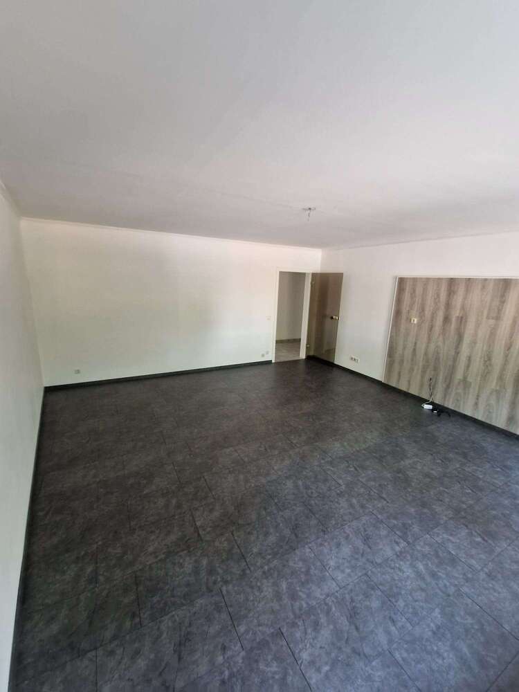 Wohnung zum Kaufen in Oberhausen 120.000 € 66.12 m²