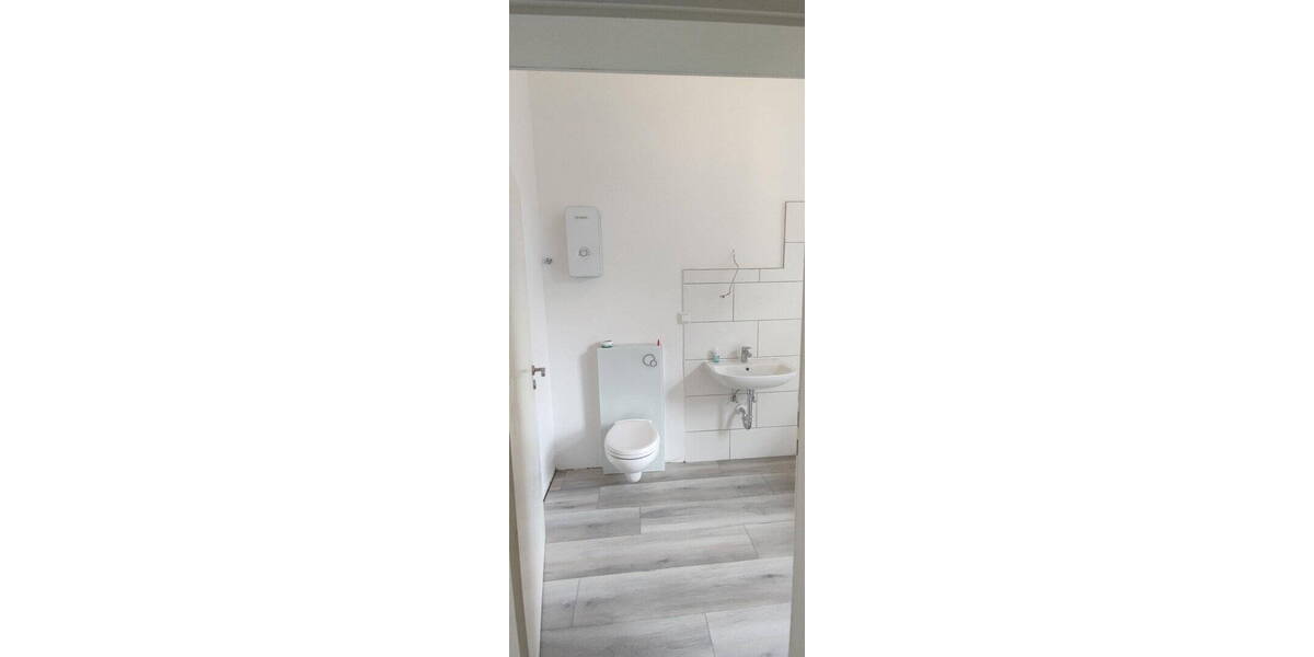 Etagenwohnung Oberhausen Buschhausen - 3 Zimmer, 88 m&sup2;, 1.000&euro; | Angebot:26037047