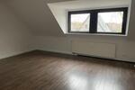 Dachgeschoßwohnung Oberhausen Rothebusch - 3.5 Zimmer, 80 m&sup2;, 640&euro; | Angebot:24641492