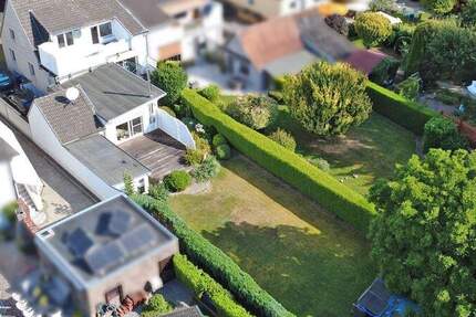 Teilvermietetes Zweifamilienhaus zwischen Ruhr Park & Innenstadt 7 zimmer