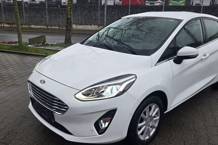 Ford Fiesta 157.000 km 8.990 € Gelsenkirchen 45884