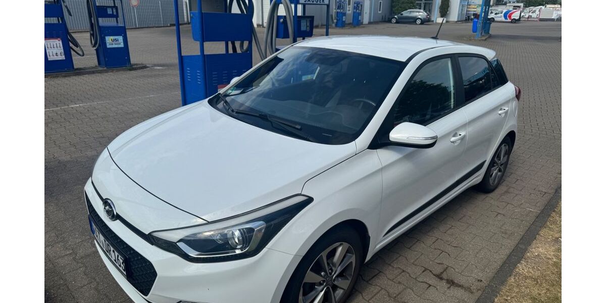 Hyundai i20 111.658 km 8.500 &euro; Bochum 44866