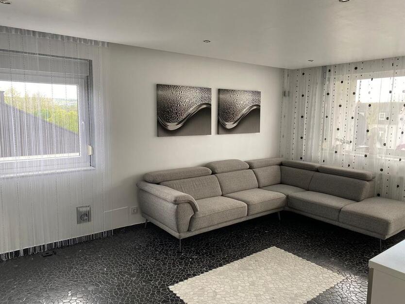 Luxuriöse Wohnung Eigentumswohnung m. Balkon & Garage + Parkplatz zimmer