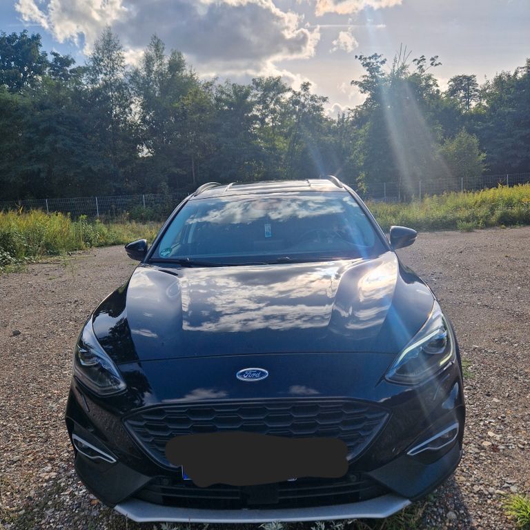 Ford Focus 94.000 km 13.000 € Recklinghausen 45659