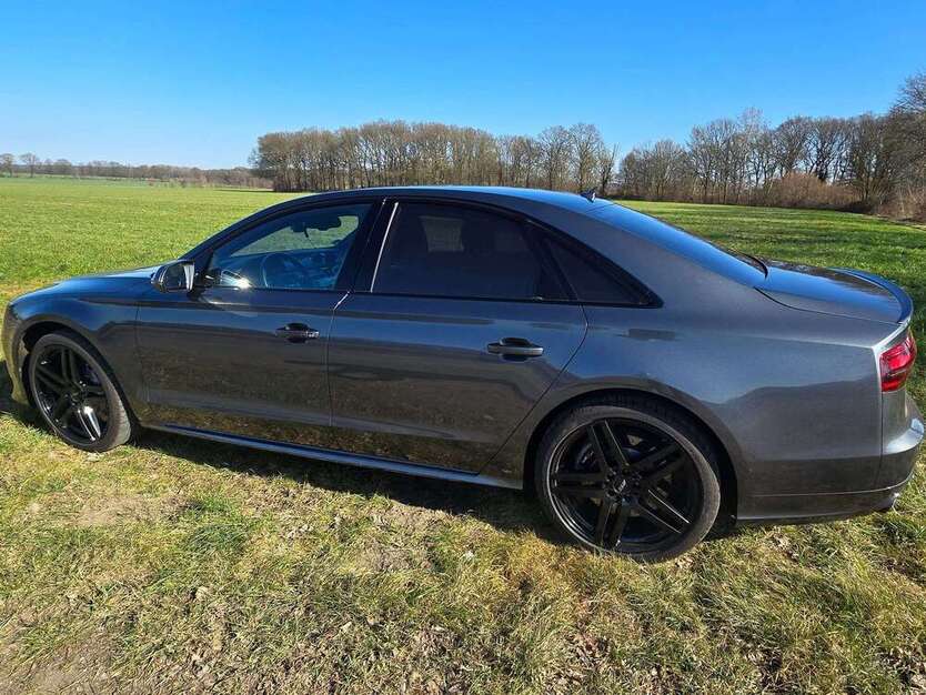 S8