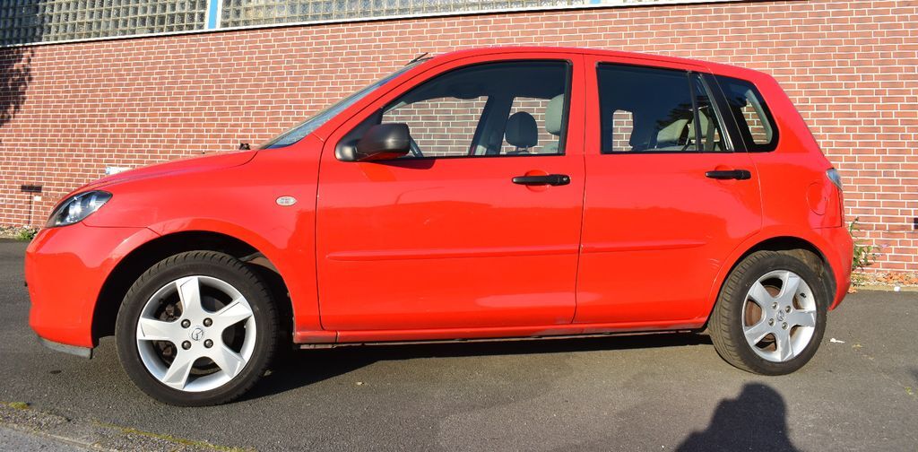 Mazda 2 130.155 km 2.800 € Dortmund 44379