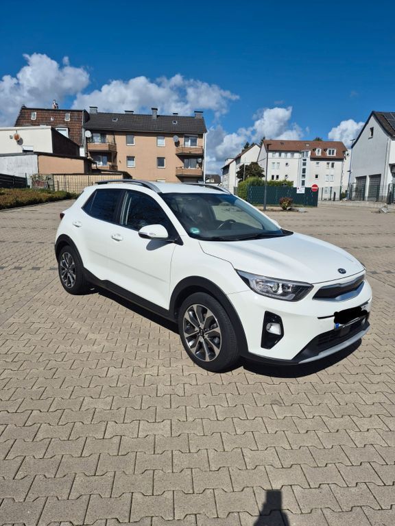 Kia Stonic 28.000 km 14.700 € Essen 45239