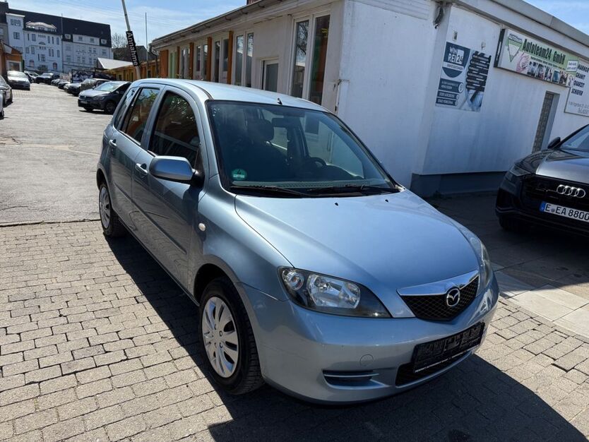 Mazda 2 164.000 km 1.990 € Essen 45143