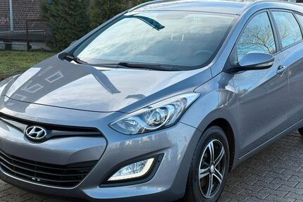 Hyundai i30 130.355 km 7.450 &euro; Dortmund 44149