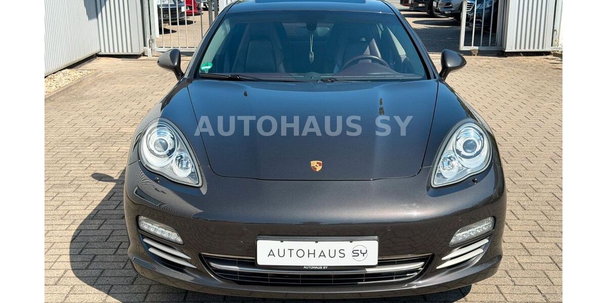 Porsche Panamera 225.000 km 22.470 &euro; Castrop-Rauxel 44575
