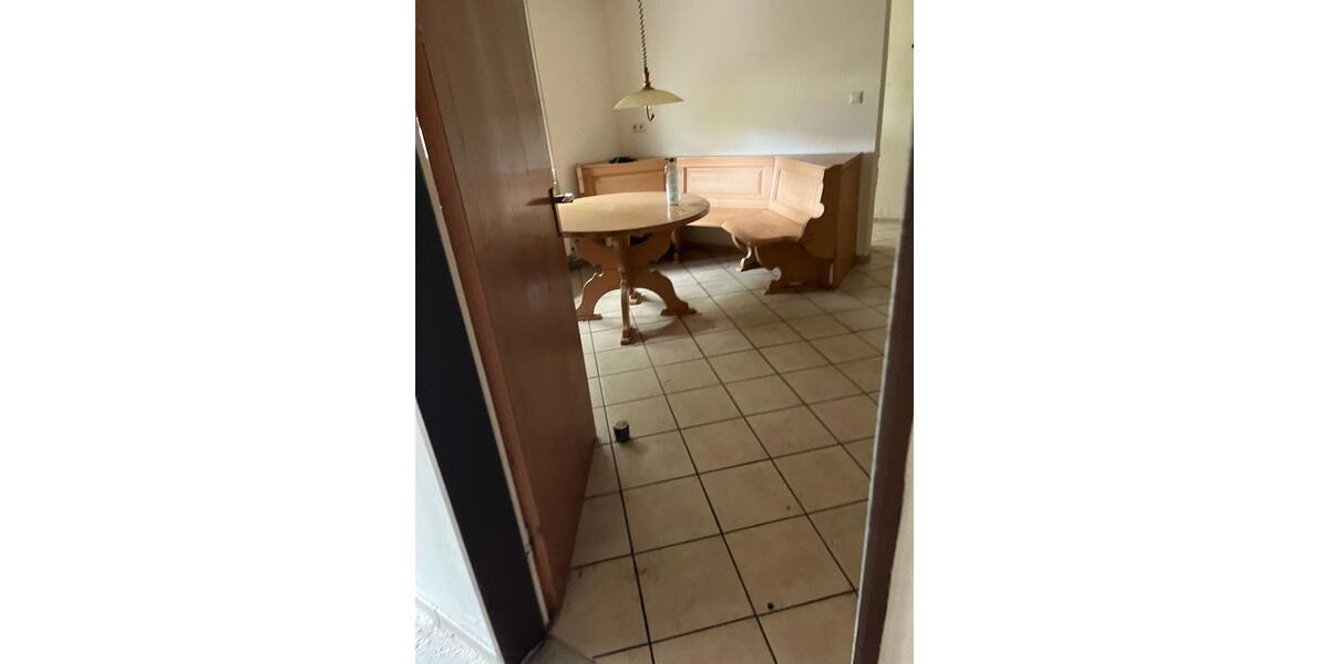 Einfamilienhaus Lüdinghausen - 6 Zimmer, 300 m&sup2;, 275.000&euro; | Angebot:25558952