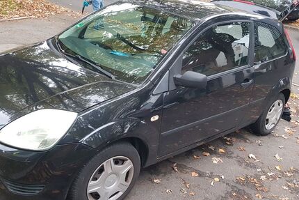 Ford Fiesta 240.000 km 1.500 € Bochum 44892