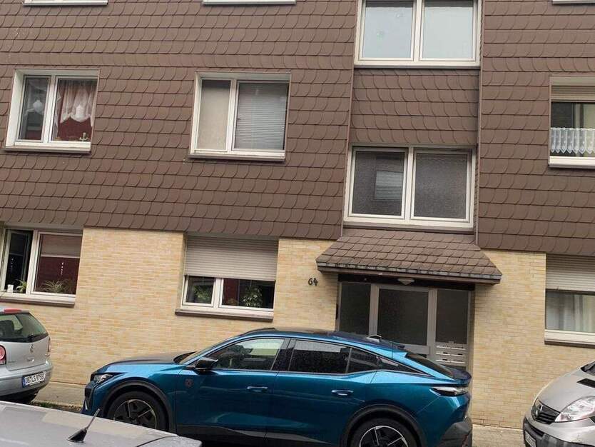 Attraktive 2-Zimmer-Wohnung frisch renoviert und bezugsbereit - Duschbad Böden Laminat Wände Einbauküche etc.TOPPP 2 zimmer