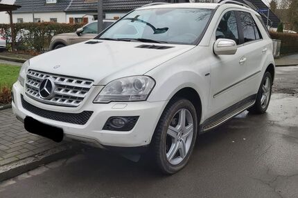 Mercedes-Benz ML 350 203.400 km 9.500 &euro; Bochum 44879