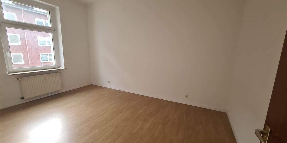 Etagenwohnung Gelsenkirchen Altstadt - 2 Zimmer, 67 m&sup2;, 390&euro; | Angebot:25228326