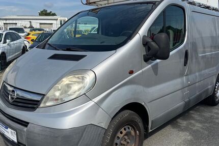 Opel Vivaro 100.000 km 3.700 € Essen 45356