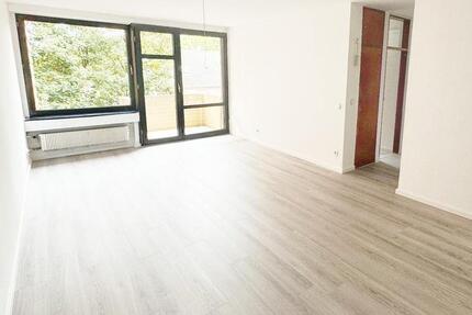 Renovierte Wohnung mit Balkon, Garten und Tiefgarage direkt am Schlosspark Strünkede zimmer