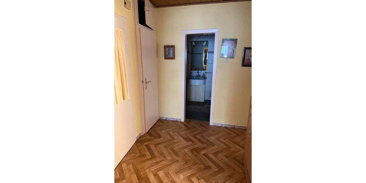 Etagenwohnung Gelsenkirchen Gelsenkirchen-Mitte - 1 Zimmer, 49 m&sup2;, 350&euro; | Angebot:26113497