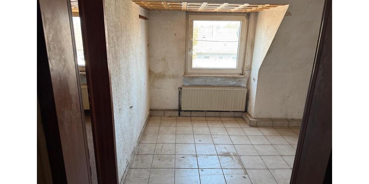 Dachgeschoßwohnung Essen Stadtbezirk III - 2 Zimmer, 31 m&sup2;, 36.000&euro; | Angebot:27129565