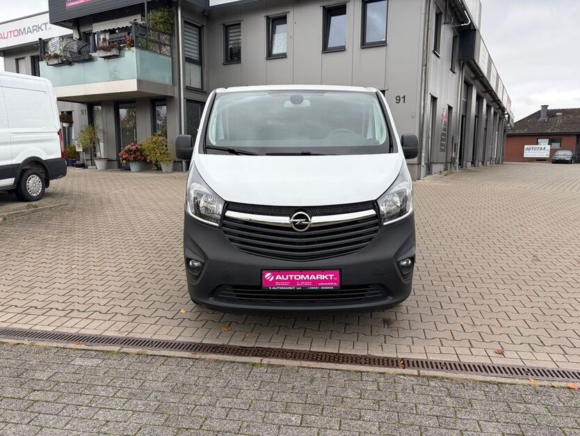 Opel Vivaro 245.000 km 10.990 € Lüdinghausen 59348